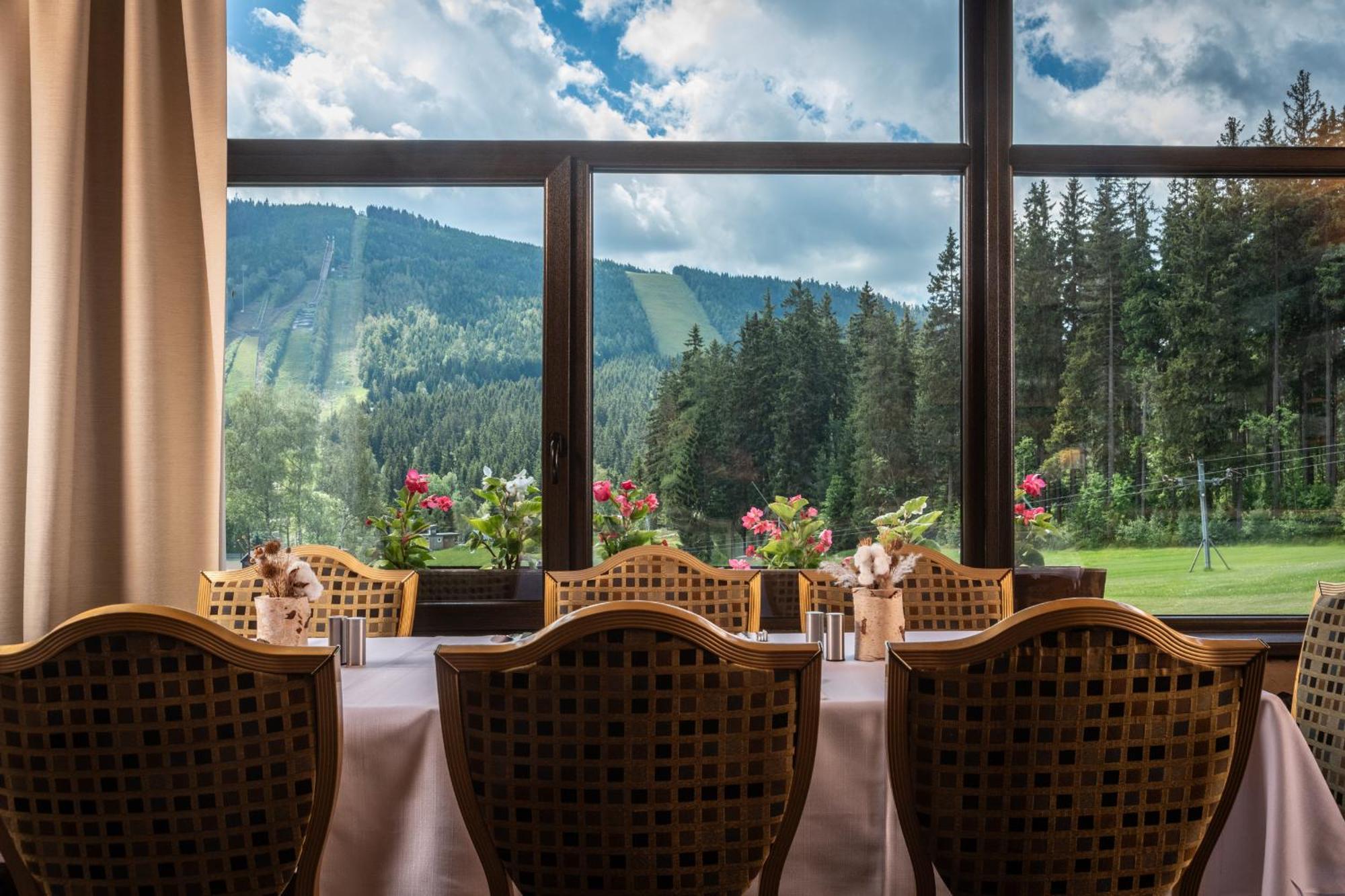 Wellness Hotel Sedy Vlk Harrachov Kültér fotó